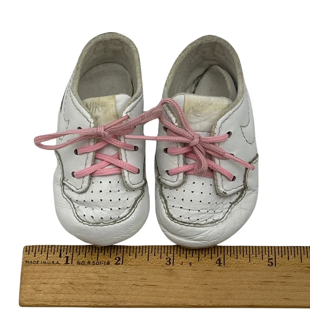 Nike vintage sneakers